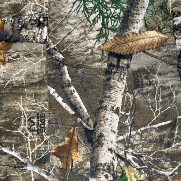 Magellan Outdoors Camo Hooded Jacket Size Medium. - Picture 2 of 11